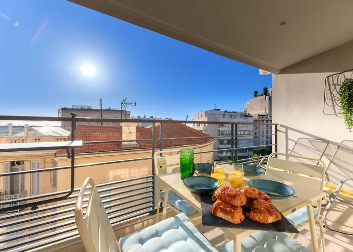 Lerins 304 By Halldis Cannes