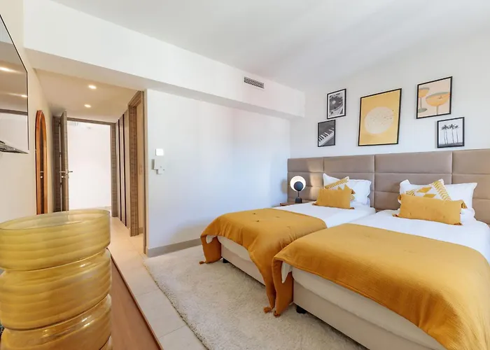 Lerins 304 By Halldis Cannes